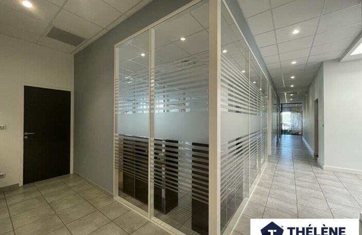BUREAUX à LOUER — photo 4