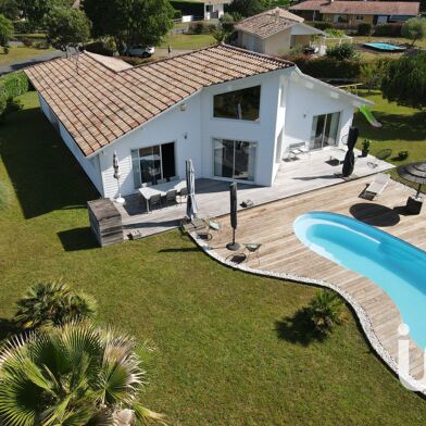 Maison 6 pièces 472500 €