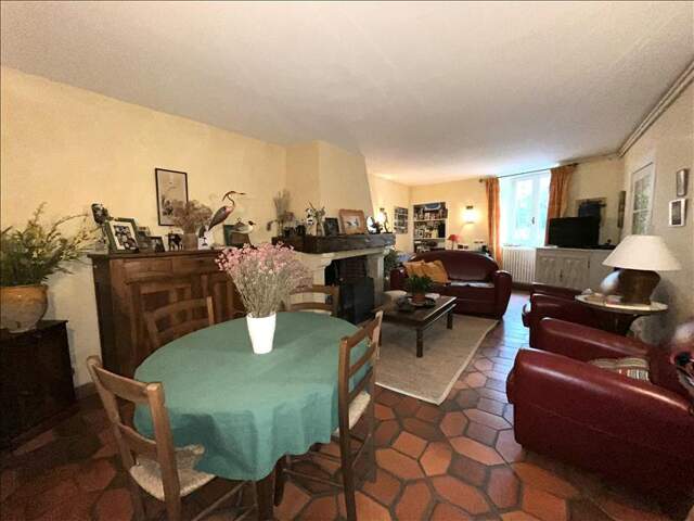 Maison de ville de 4 pièces principales — photo du bien