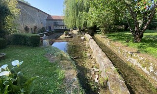 Maison 10 Pièces 201 m² à vendre à Lizant (86400)