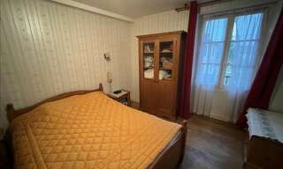 Maison 10 Pièces 201 m² à vendre à Lizant (86400)