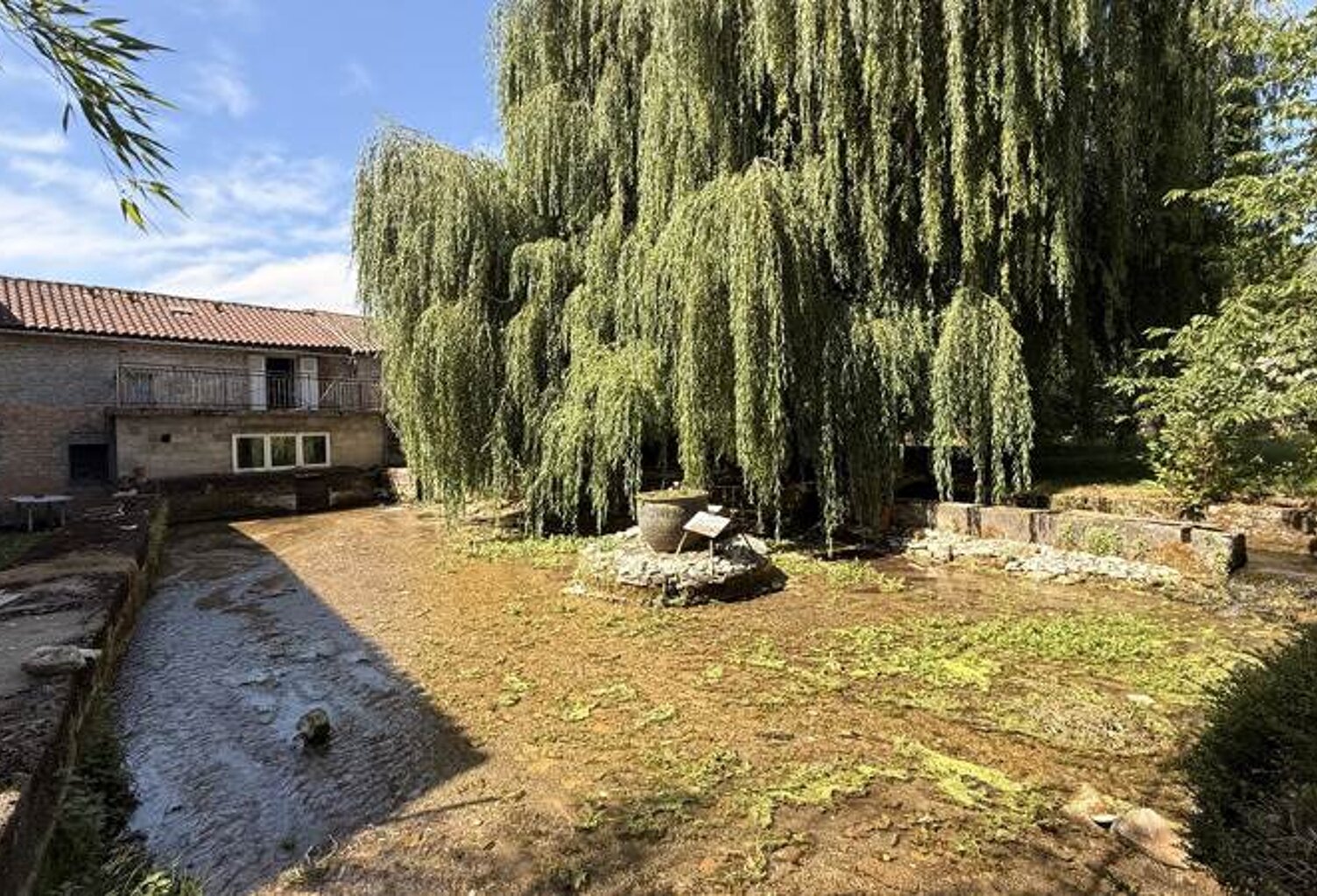 Maison en pierre de 10 pièces principales — photo 1