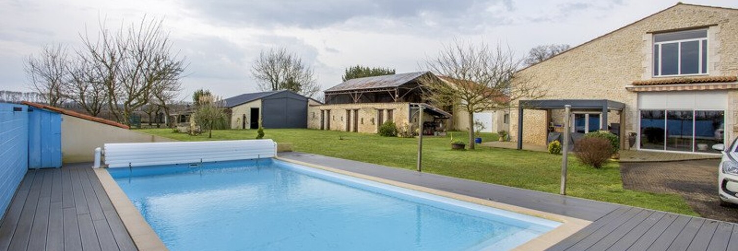 Maison 8 Pièces 469 m² à vendre à Tonnay-Charente (17430)