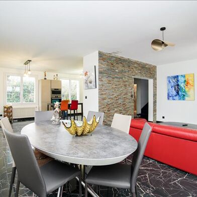 Maison 6 pièces 395625 €