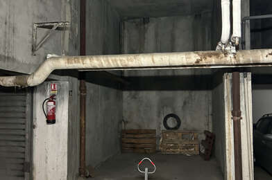 Garage  23000 €