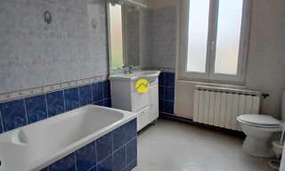 Maison 10 Pièces 100 m² à vendre à Commentry (03600)