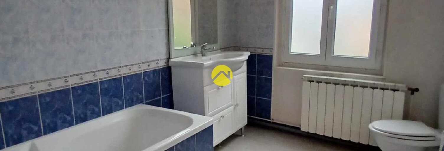 Maison 10 Pièces 100 m² à vendre à Commentry (03600)