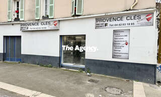 Divers  80 m² à vendre à Aubagne (13400)