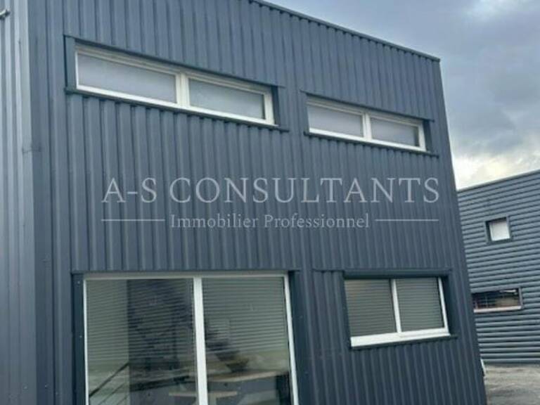 LOCAL PROFESSIONNEL A LOUER — photo 1