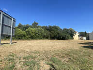 Bureau neuf de 38 m2 à Sommières — photo 3