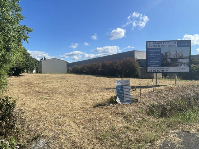 Bureau neuf de 86 m2 à Sommières — photo du bien