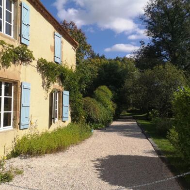 Maison 16 pièces 672000 €