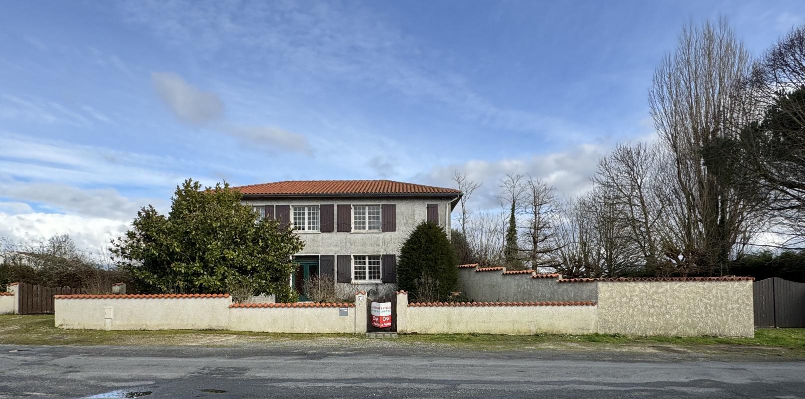 Villa / Maison 8 pièces  à vendre Tonnay-Charente 17430