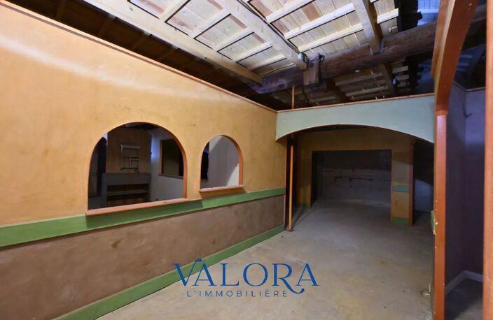 Local commercial — photo 5