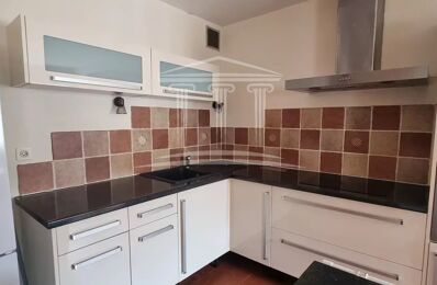 location appartement 668 € CC /mois à proximité de Villeneuve-Lès-Avignon (30400)