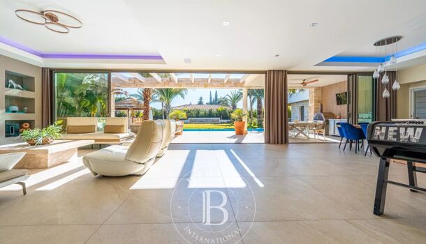 Villa / Maison 8 pièces  à vendre Aix-en-Provence 13100