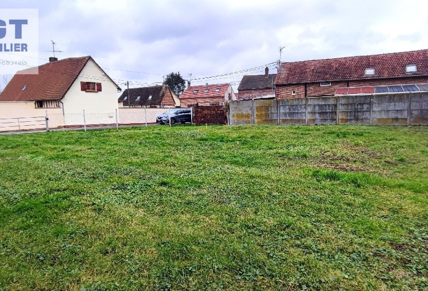 AUNEUIL — photo 1