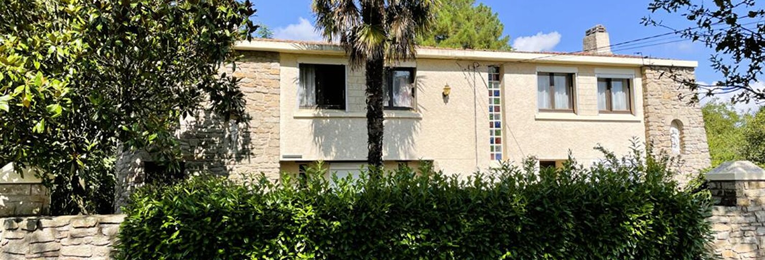 Maison 9 Pièces 130 m² à vendre à Saint-Hilaire-de-Clisson (44190)