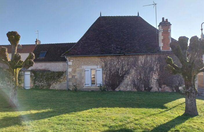 Deux maisons avec cours à vendre proche Saint Savin 86 — photo 2