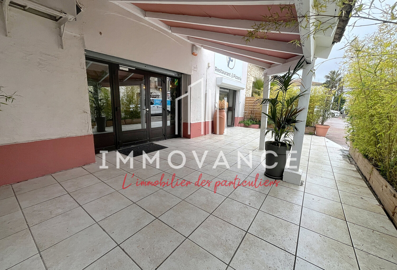 Murs commerciaux de137m2 sur FABREGUES — photo 1
