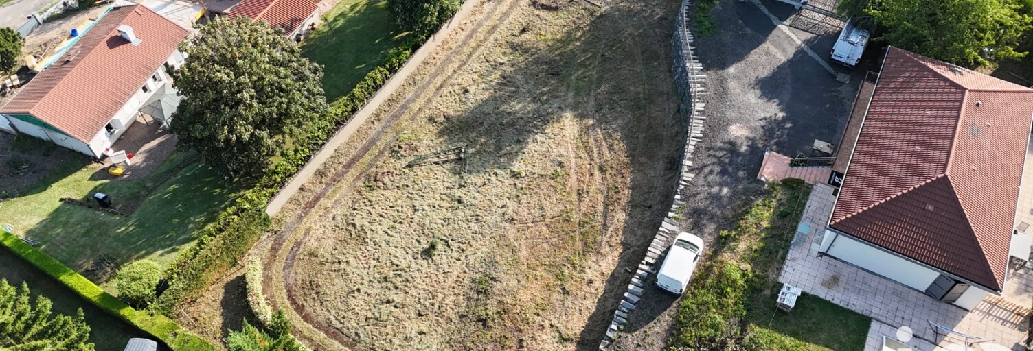 Terrain  643 m² à vendre à Veyre-Monton (63960)