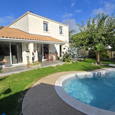 Maison 5 pièces 495000 €