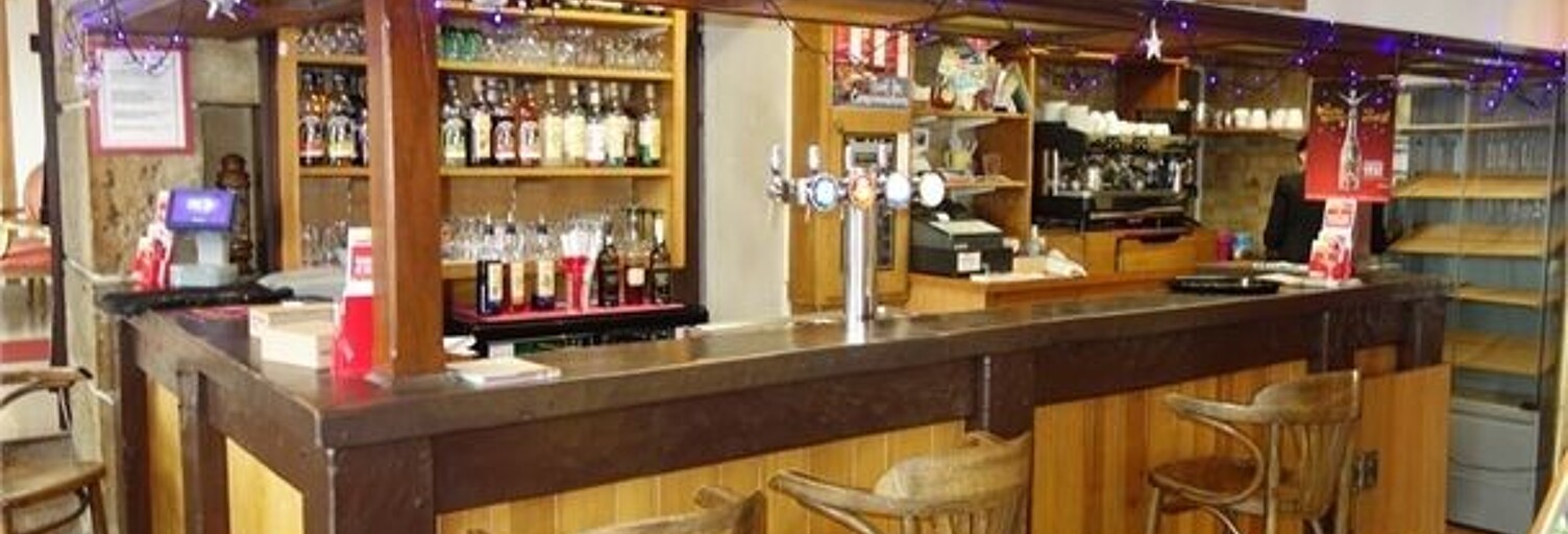 Commerce  987 m² à vendre à Alluyes (28800)