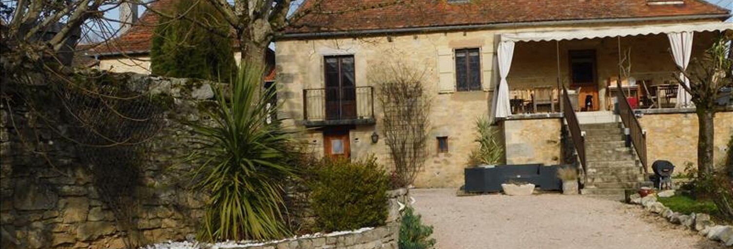 Maison 8 Pièces 202 m² à vendre à Rudelle (46120)