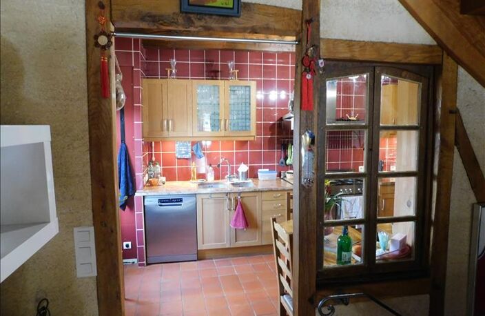 Maison en pierre de 8 pièces principales — photo 4