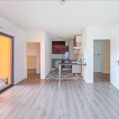 Appartement 3 pièces 222600 €