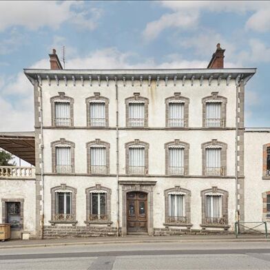 Immeuble  160500 €