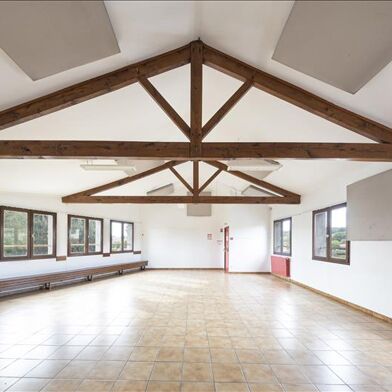 Immeuble  160500 €