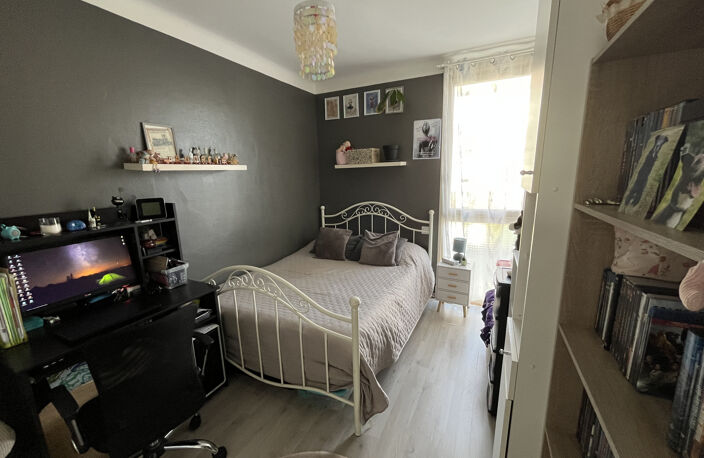 appartement rénové T4 avec cave et balcon — photo 5