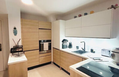 location appartement 830 € CC /mois à proximité de Cheval-Blanc (84460)