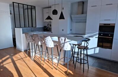 location appartement 995 € CC /mois à proximité de Saint-Jean-d'Illac (33127)