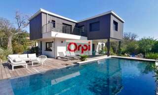 Maison 5 Pièces 195 m² à vendre à Porto-Vecchio (20137)