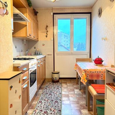 Appartement 4 pièces 134000 €