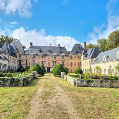 Maison 40 pièces 2100000 €