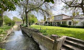 Maison 10 Pièces 188 m² à vendre à L'Isle-sur-la-Sorgue (84800)