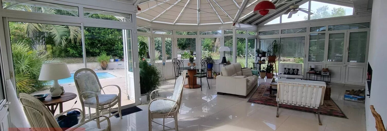 Maison 8 Pièces 240 m² à vendre à Pouillon (40350)