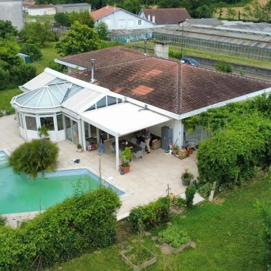 Maison 8 pièces 399000 €