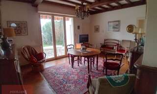 Maison 9 Pièces 202 m² à vendre à Pouillon (40350)