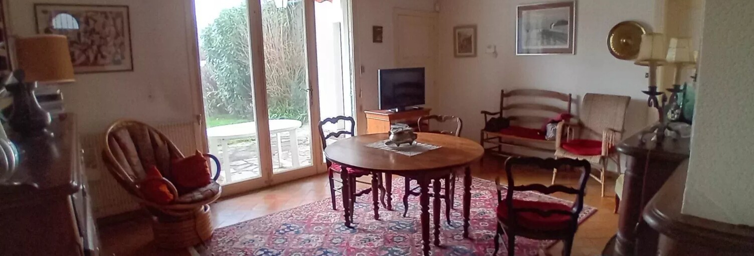 Maison 9 Pièces 202 m² à vendre à Pouillon (40350)