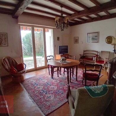 Maison 9 pièces 243800 €