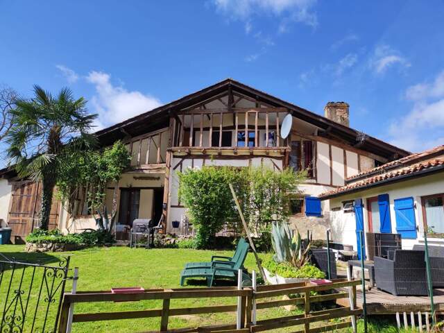 Maison/Villa 10 pièces — photo du bien