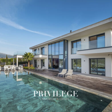 Maison 8 pièces 4950000 €