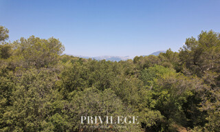 Terrain  2198 m² à vendre à Valbonne (06560)