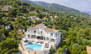 Maison 5 Pièces 200 m² à vendre à Carros (06510)