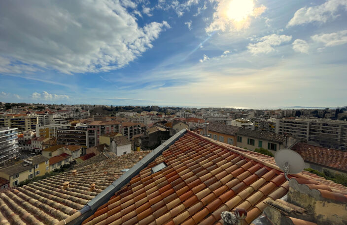 HAUT DE CAGNES Maison de village 75 m2 - 2 chambres terrasse — photo 2