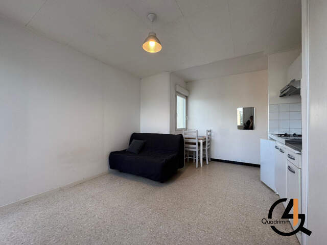 T1 Meublé de 21m2 avec balcon — photo du bien